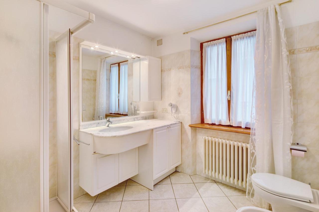 A Due Passi Valdidentro Apartment Isolaccia Exterior photo