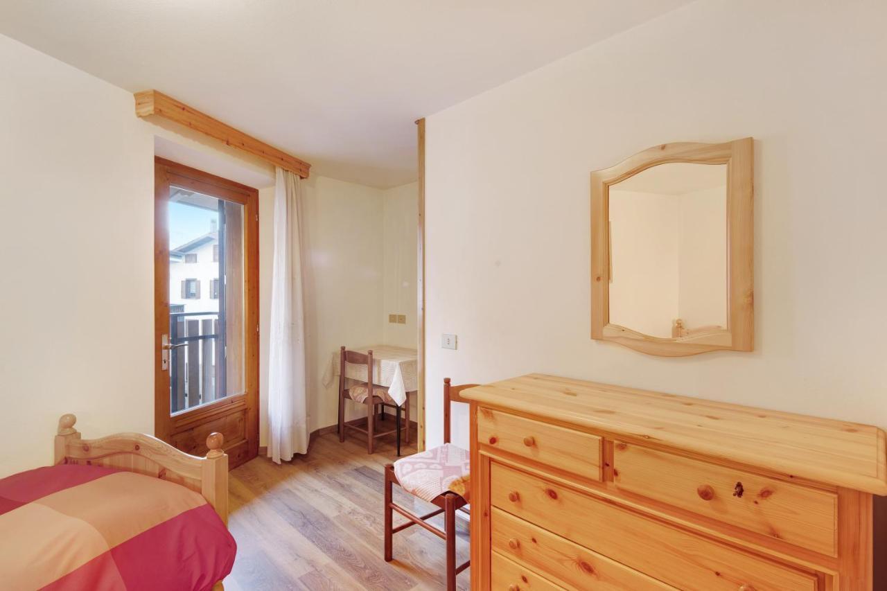 A Due Passi Valdidentro Apartment Isolaccia Exterior photo